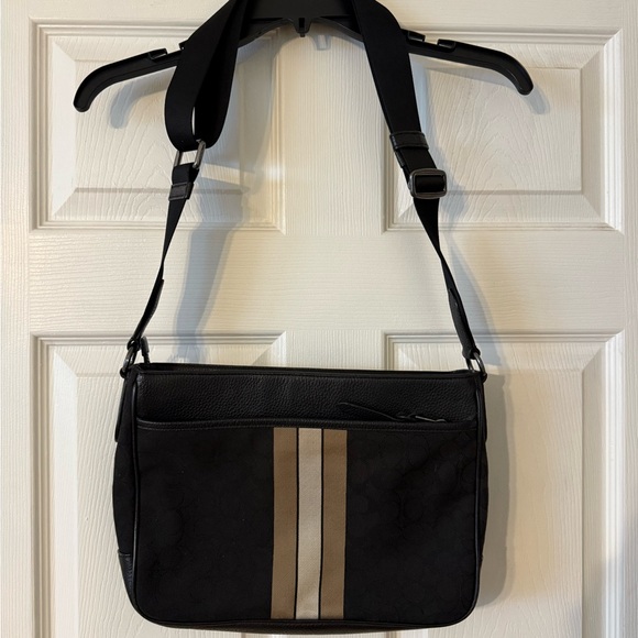 COACH Thompson Crossbody In Signature Jacquard With Varsity Stripe-unisex - Picture 17 of 17